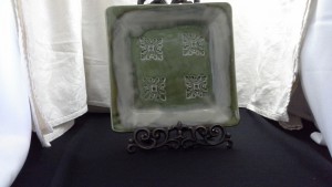 Handmade Embossed Serving tray Doing Earth Pottery 