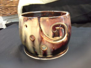 Doing Earth Pottery Yarn/ Wool Bowl in Sunset Brown Yarn Bowl /Wool Bowl Doing Earth Pottery in Sunset Brown
